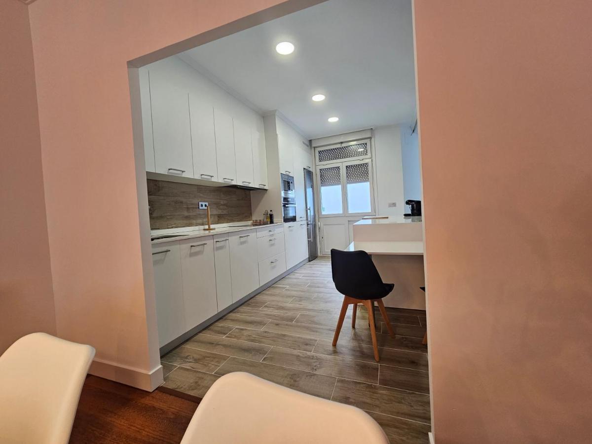Habitacion En Atico Con Terraza En Bilbao Leilighet Eksteriør bilde